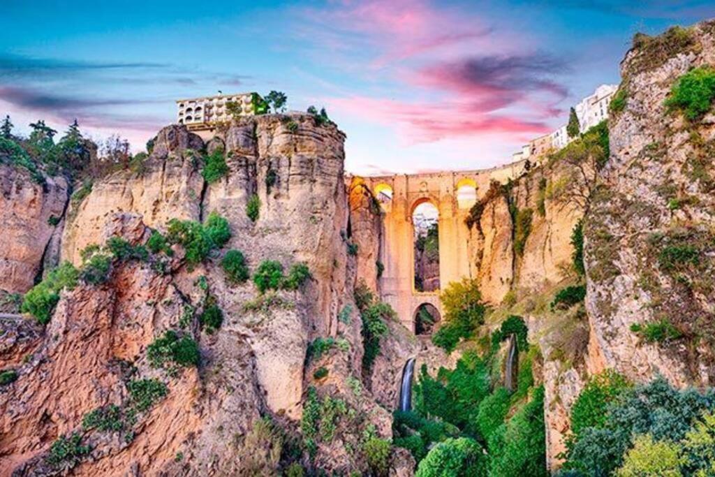 Casa La Puerta De Ronda Lejlighed Cuevas del Becerro Eksteriør billede